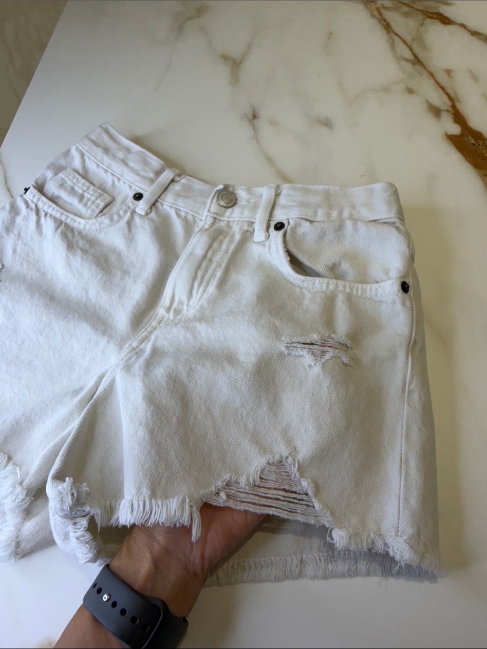Zara kids Off-White Frayed Hem Denim Shorts - Picture 5 of 5